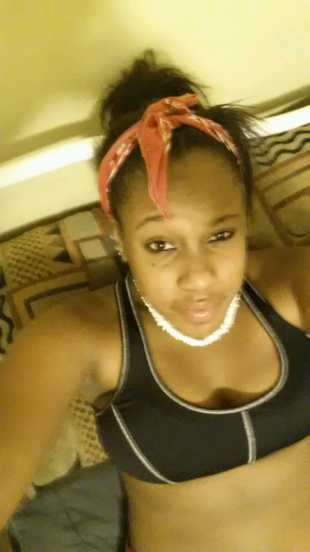 I do what I please && Idgaf what anybody has to say about it. I live life to the fullest. |15| Sophmore| Trojan Nation| Team Follow Back|