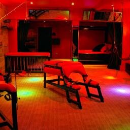 The Secret Dungeon High Wycombe features a large play space, a media centre with music, the latest blockbuster films, sky TV and free Wi-Fi.