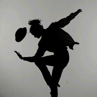 ‏‏الدكاتره ﻻينصحون بمتابعتي ،عشان صحتك ابعد عني ..