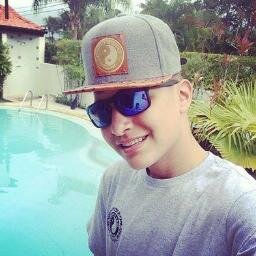 Loooucas pelo Guilherme Kaue Castanheira Alves u.u

fã page: https://t.co/QQj21nxKUJ