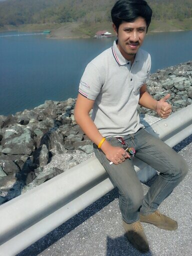 khomtte41's profile picture. 