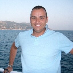 JohnPHay's profile picture. Entrepreneur who does not subscribe to 'self limiting beliefs'.