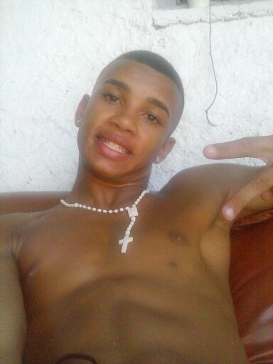 marinhoalves157's profile picture. 