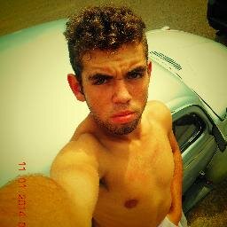 amigos sao tudo pra mim mais mae entao nm c fala soh capas de da a vida por ela jamais abandono amigo por um namoro