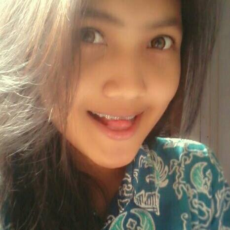 RhisyeI's profile picture. 