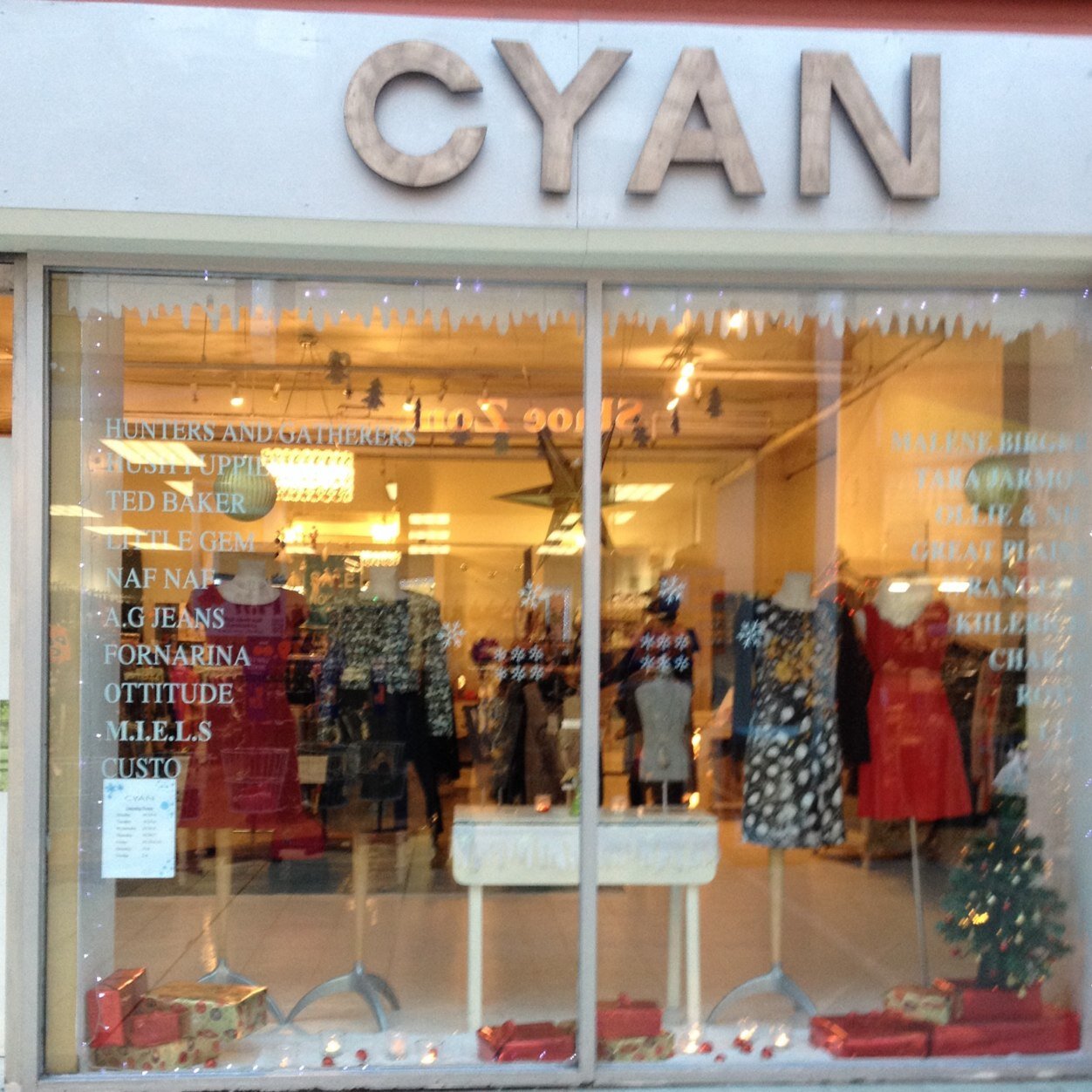 This is a new Twiter Page for Cyan Boutique. Cyan had been in Rathmines for over 20 years and is still going strong thanks to its loyal cliental.