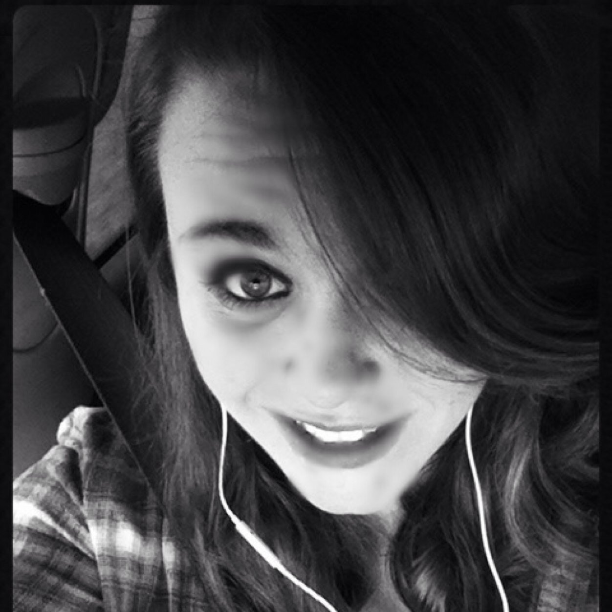 ChloieGreene's profile picture. Well im just a girl from madison county that loves the army,muddying,and lifted trucks(: dont mess with me or we will have some problems(;