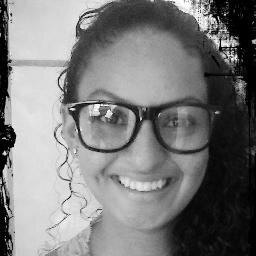 amo a minha familia e amigos; sou aquela menina que nunca desanima que faz da vida uma poesia, que sonha os sonhos de Deus!!