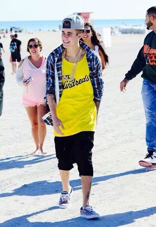 Te elegi ati.., por que eres la persona que me haces feliz, eres la persona que tengo e mente siempre te AMO JUSTIN BIEBER  no te cambiaria por nadie .