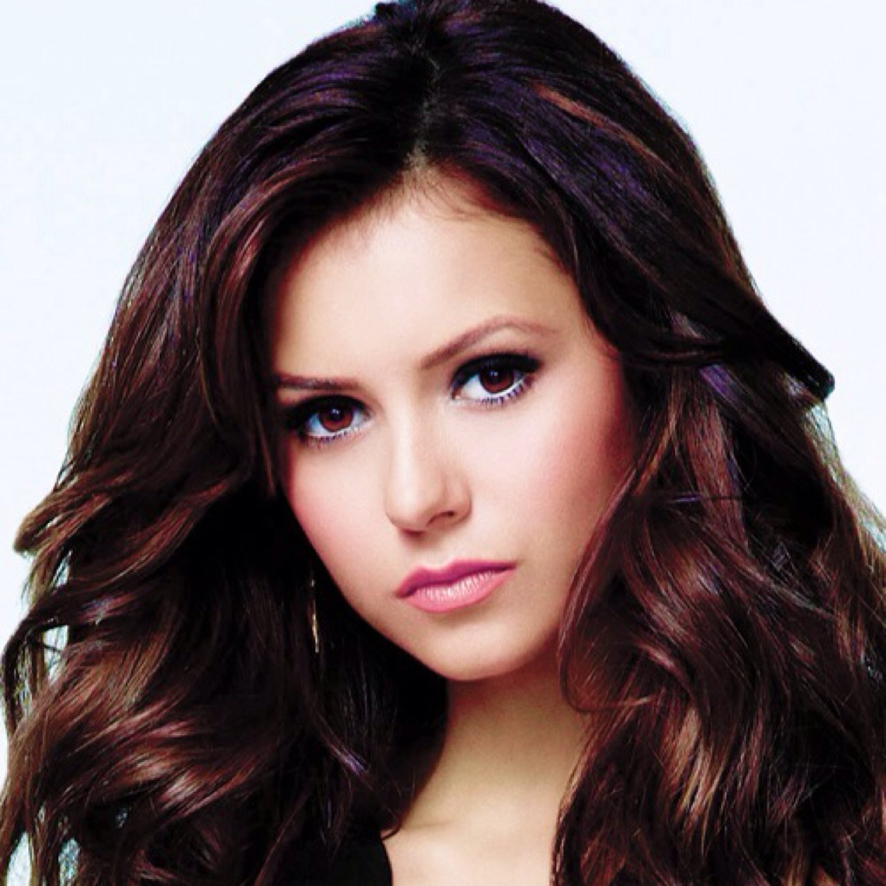 SOY ADICTA A BONES Y A THE VAMPIRE DIARES