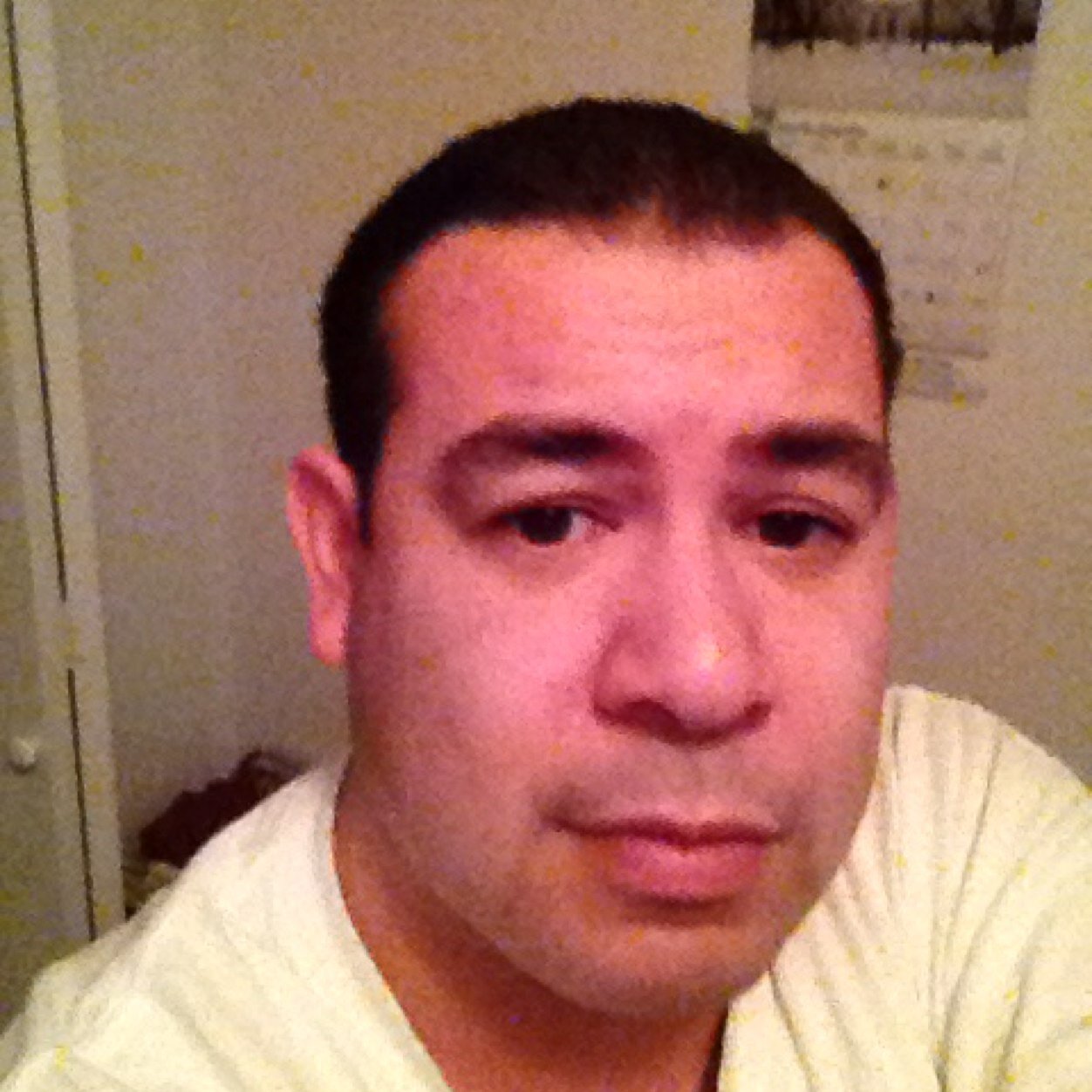 robertovillaco4's profile picture. 