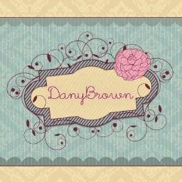Deliciosos brownies caseiros. Encomende o seu!