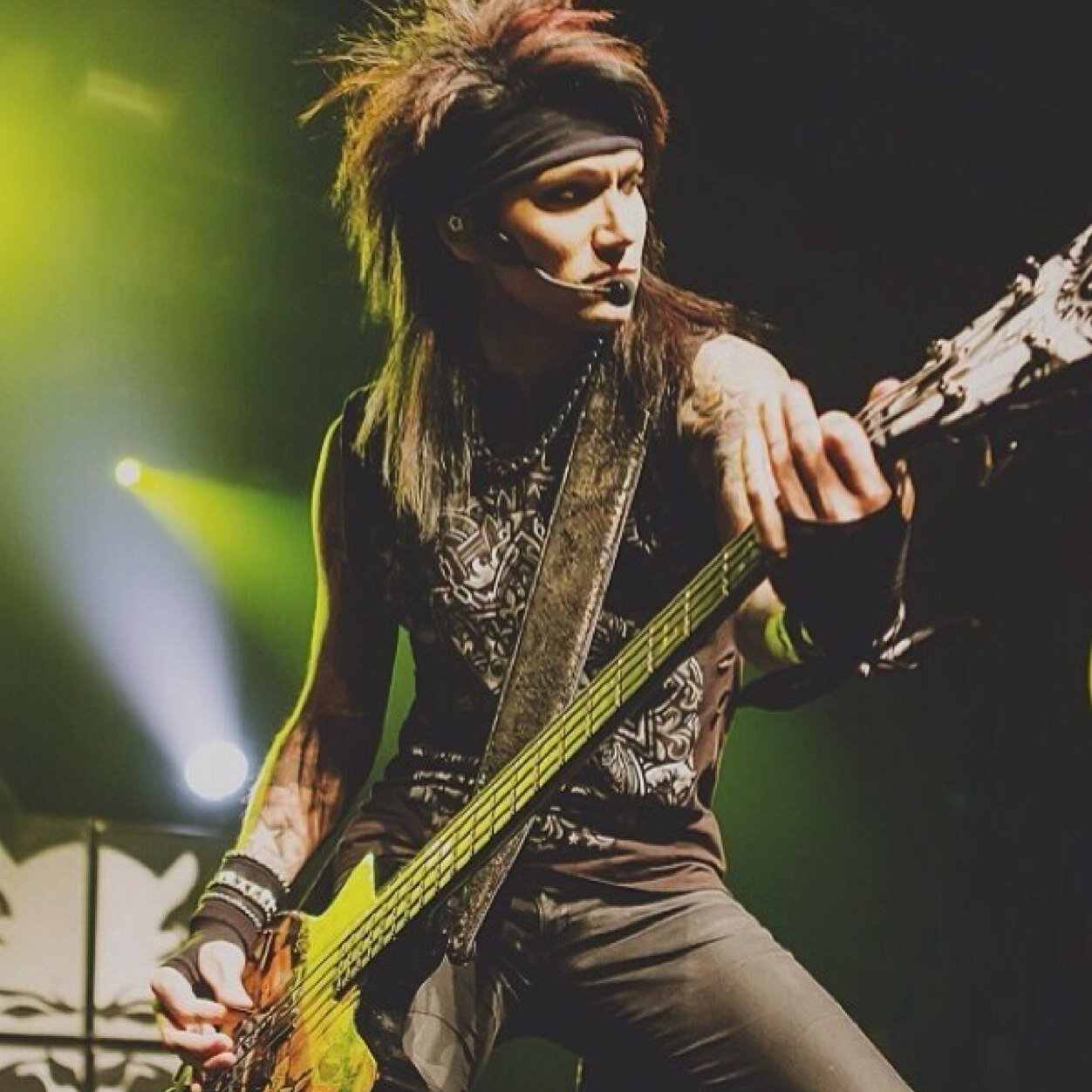 Bassist. Sexy outlaw |RP|