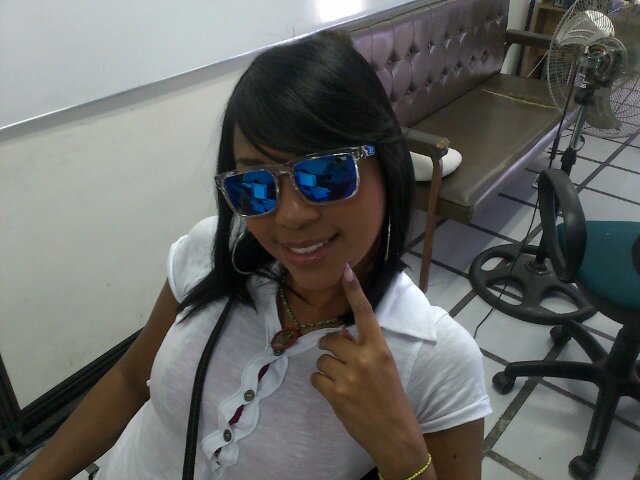 reinarodriguez1's profile picture. 100% salsera...TRABAJADORA, ME ENCANTA ESTAR INFORMADA DEL ACONTECER DEL PAIS...Maferefun Shango!!!