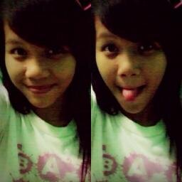 Batak kw {} :* (dewi afat sabylla desty yulan fania livya)