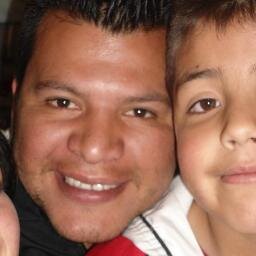 estudiante universitario, trabajador ,amante del futbol y lo practico