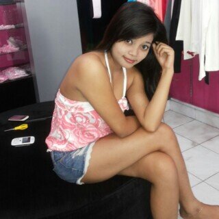 Ya tuhan,jika qu jatuh cinta,cintakanlah qu pada seseorang yg melabuhkn cintanya padamu,agar bertambah kekuatan untuk mencintaimu.,♥☺☀