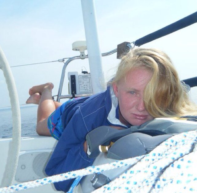 cnevss's profile picture. What's living if you never pull your shorts down and slide on the ice, Ren?!