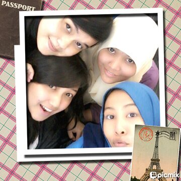 Ridho orang tua ,,Ridho  اَللّهُ :)