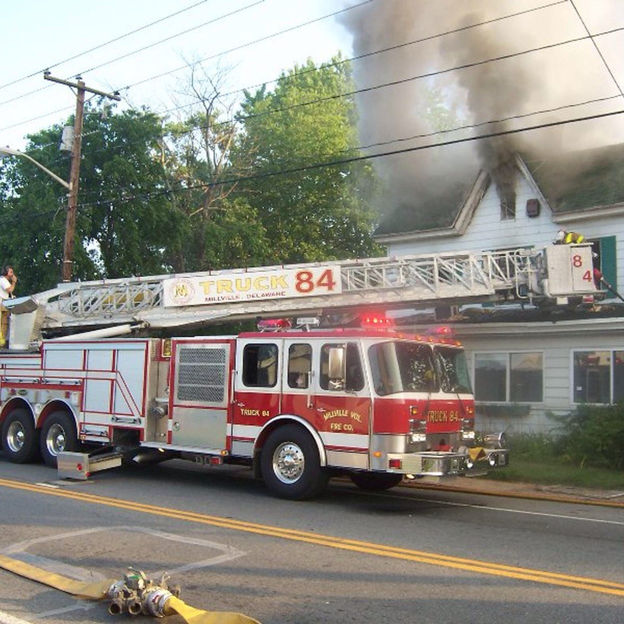 Official twitter page of the Millville Vol.Fire Co. Keeping you up to date with current events.