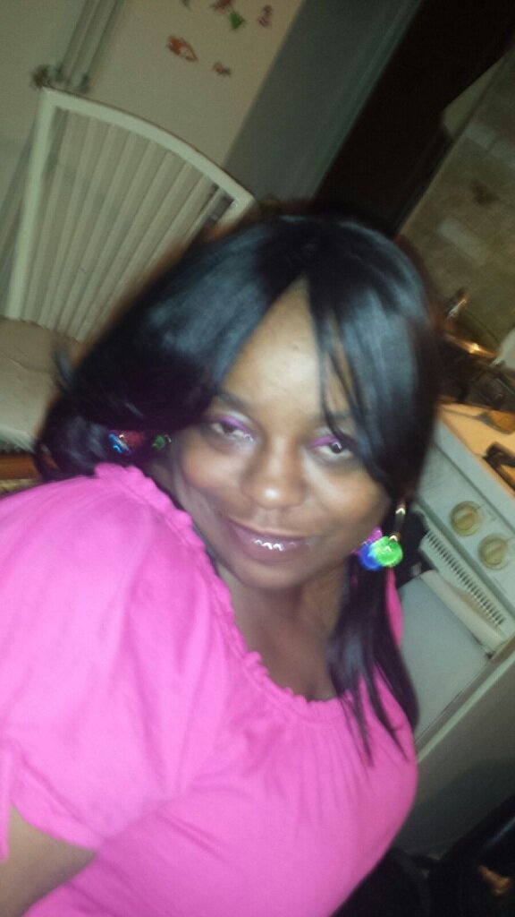 I do what I want Im nice a sweetheart until u piss me off but I follow back just ask!!! #Teamgetmoney