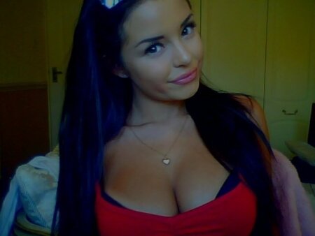 NicolineMattiol's profile picture. The amazing moment when you type your homework on google and found exactly what you need.