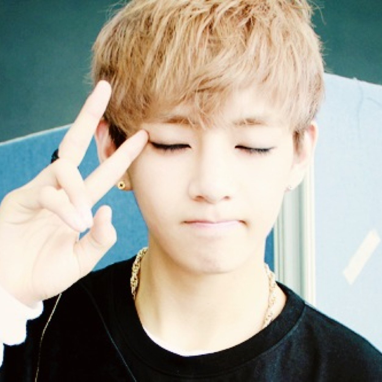 김태형 • 123095 #BANGTANsRP #TJFams #BTSΔRMY @UeeAS_KF Nyangkut dibio :p