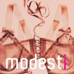 Dentelles, Broderies et Plumetis... Bienvenus dans l'univers de Modesti *
Lingerie & Corset sur mesure