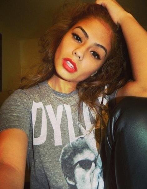 LoreneKristense's profile picture. The most beautiful discovery true friends make is that they can grow separately without growing apart.