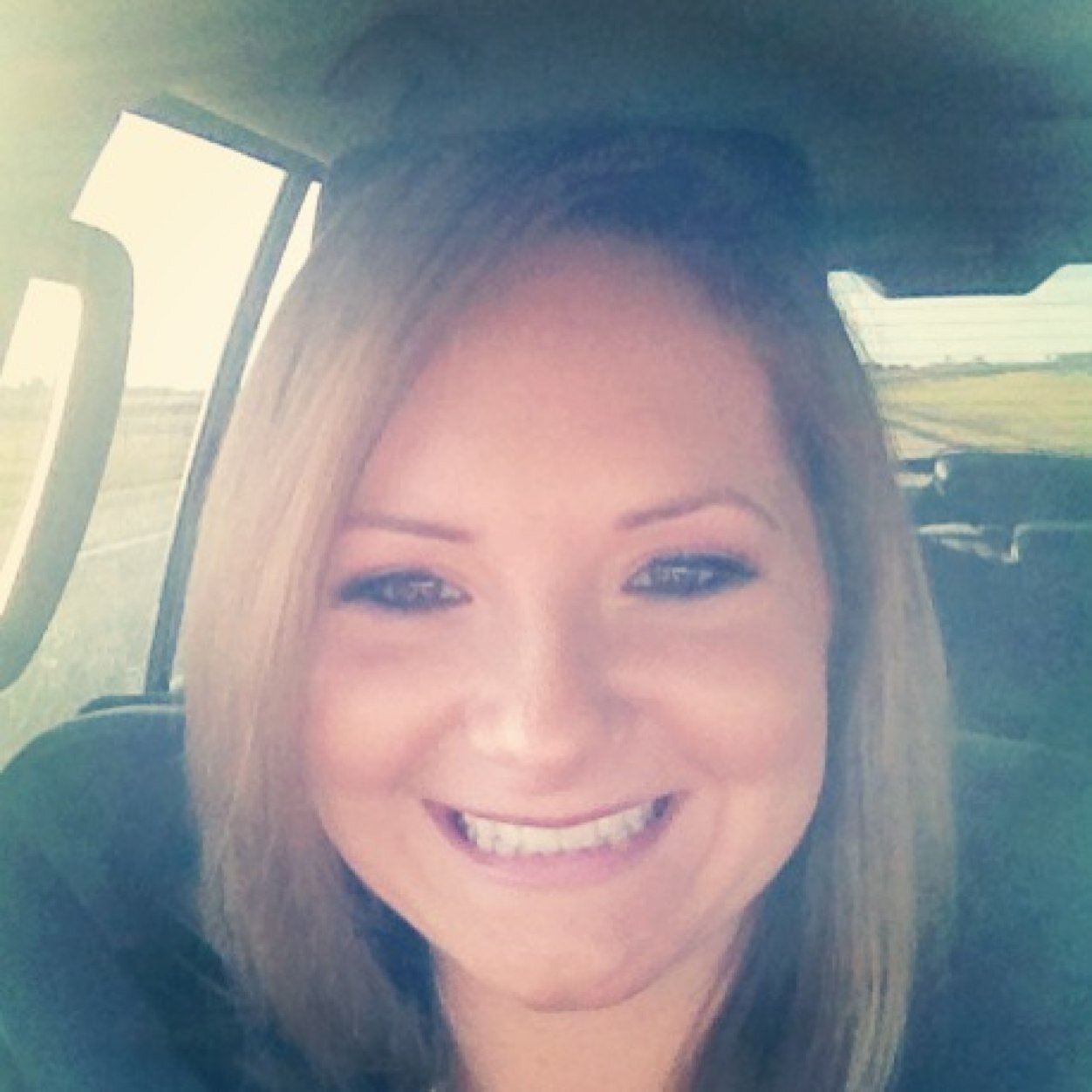 SkinsationalAB's profile picture. Certified and Licensed home based Esthetician specializing in advanced skin care, full body waxing, make-up, tinting, tanning,Gel polish, teeth whitening, UCW