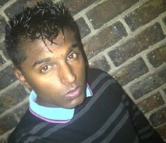 nishen42's profile picture. Retweet if you want to! :-D