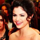 Selena Gomez (@22Selenator_) Twitter