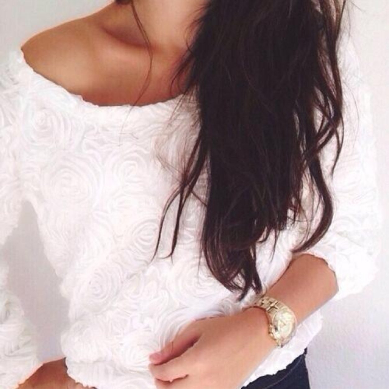 Just a simple small town Fashion Blogger wanting to make it big. [Shopping is life]