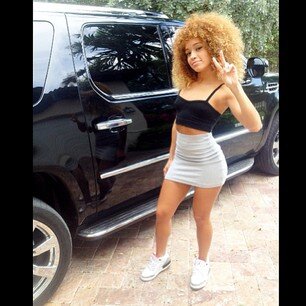 ErnalineHogge's profile picture. Let go of those who bring you down and surround yourself with those who bring out the best in you.