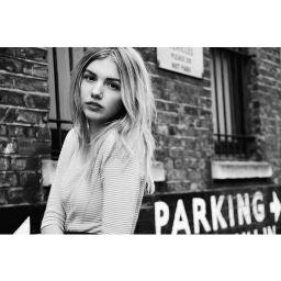 AllegraOfApollo's profile picture. Feels like I'm falling in love, when I'm falling to the bathroom floor               Daughter of Apollo