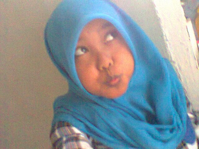name : aprilia intan pratiwi , nickname : tiwiborn on 10 april 96, H.S : SMANsasakBELIEBERS ALWAYS :)