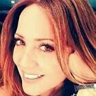escuchame un monento yo me arrepiento te quiero tanto amor te juro que lo siento.             ,,,,  cuenta de frases
