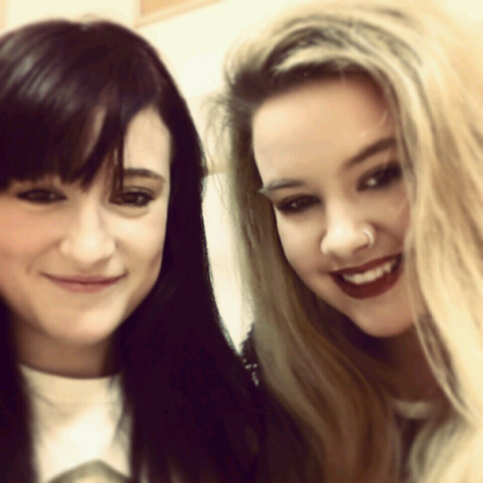 IsthatCheyanne's profile picture. Be True To Who You Are  
follow me if u love jessie j