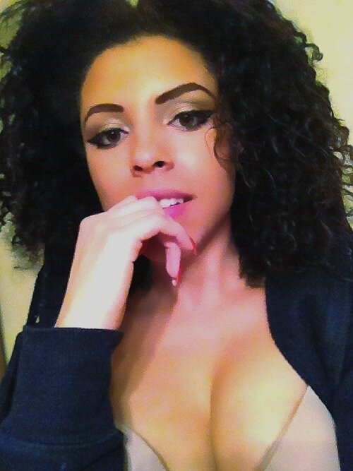 DorthyHewison's profile picture. No, I don't love him. But I have this feeling about him that I can't explain.