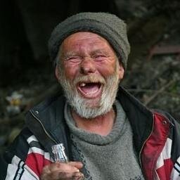 жирная и тупая.
