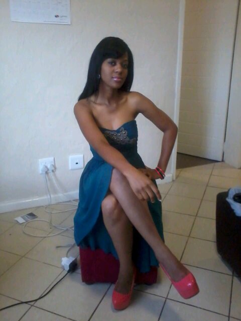 Olstanized's profile picture. The Queen is here