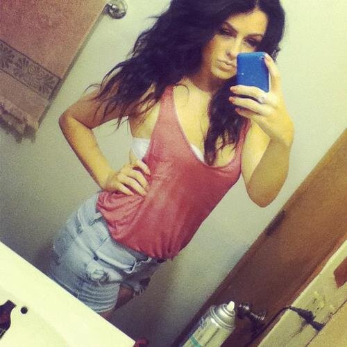 EilisVesci's profile picture. Let go of what you can't change.