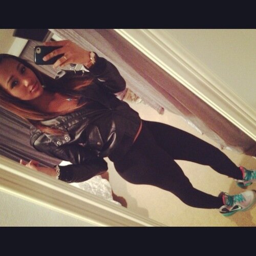 ViviyanNadel's profile picture. Those text messages that make you sit there smiling at your phone forever.