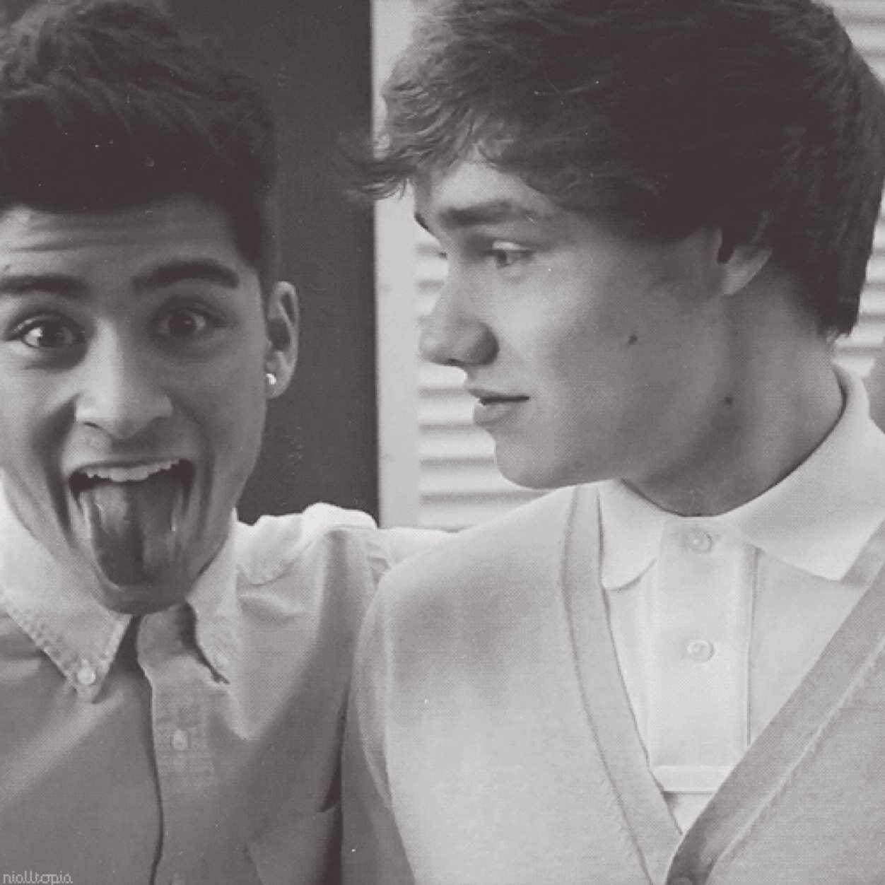 _ankle_biter's profile picture. Ambitious author, music fanatic and all about the smiles(: xx