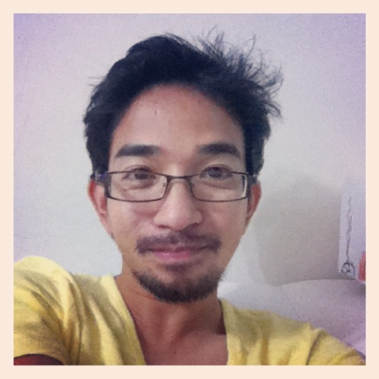 Filipino/Dance & Physical Education Teacher in Malaysia/Dancer/Athlete/ Instagram: kingmaomaru