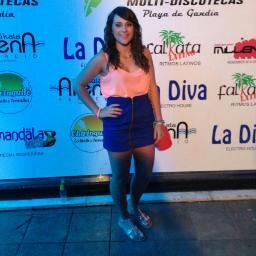 elenaexma's profile picture. estudiante de Comercio en la Universidad Complutense de Madrid.