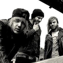 Dirty punk rock n' roll 3-piece from Leeds UK! New E.P out now!!! Awesome music video at http://t.co/478oZzNaQE