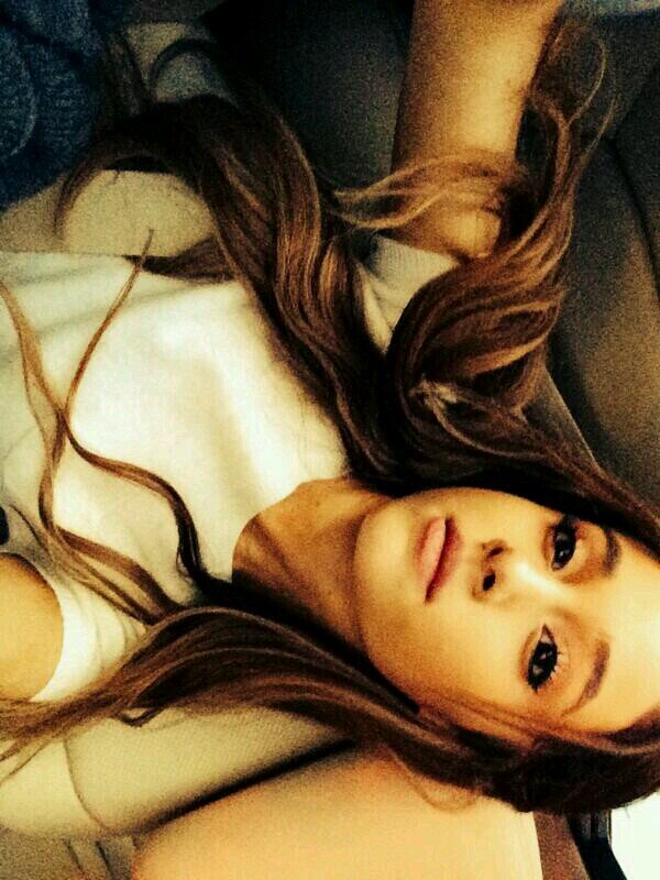 @ArianaGrande noticed me - 11/15/13 - 12.37 pm. ❥ My love for Ariana is Grande. ♥