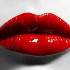 WhenTheShoes's profile picture. I'm back....