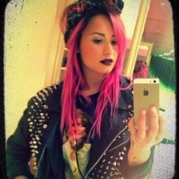 Simplesmente AMO essa garotaa @ddlovato ! Fan Page desse FC: https://t.co/6eVHzRBkUn